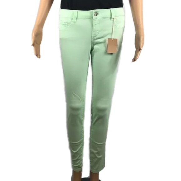 Light Green Sneak Peek Skinny Jeans Size 3 juniors - Picture 2 of 9